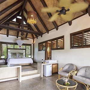 Oceanfront Villa Sea View Pool